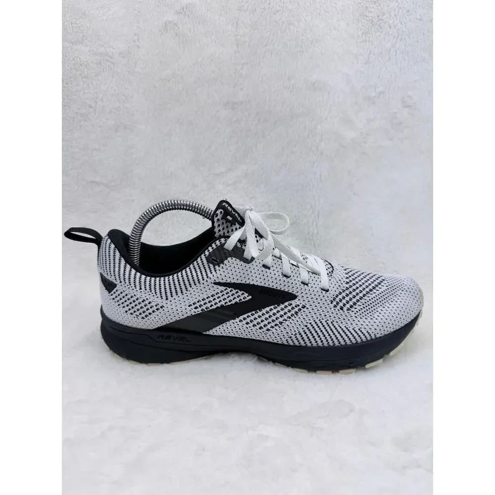 Brooks Revel 5 Womens Running Shoes White Black Size 9.5 B Sneaker